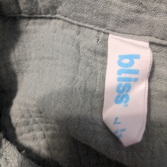 Bliss button down sleep top - Picture 2 of 3